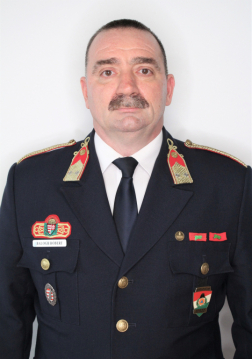 Az elismerés átadása az ünnepségen