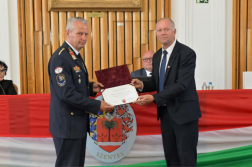 az átadási ünnepség