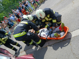 Gyermeknap Makón